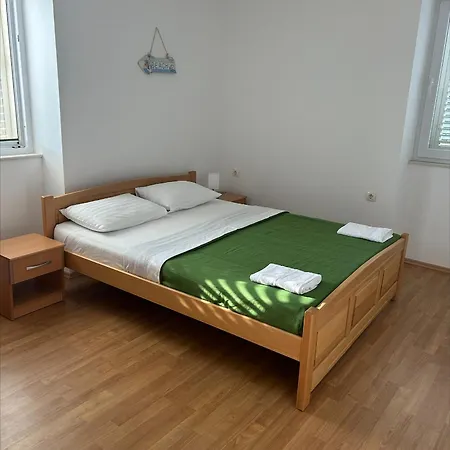 公寓 House 穆泰尔岛